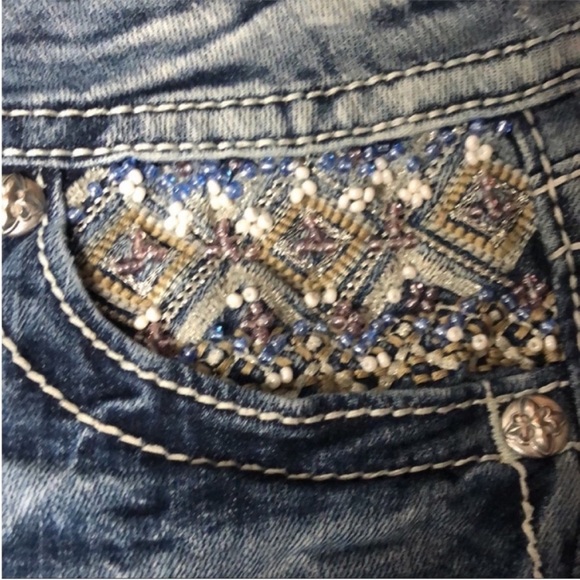 Miss Me Cuffed Capri Denim Pants - Picture 3 of 8